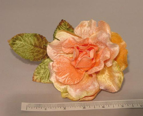 Short Stem Velvet Rose