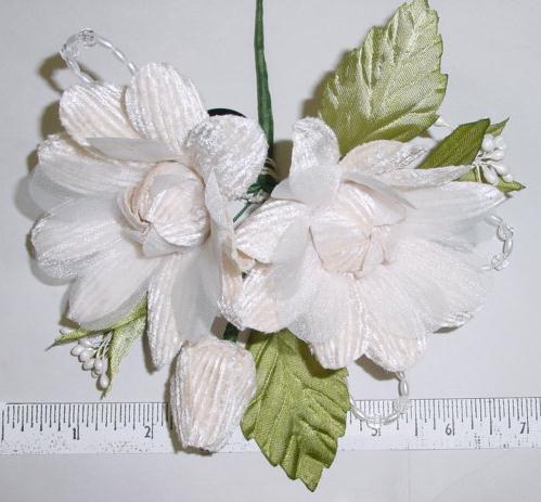 Velvet & Organdy Daisy & Buds,Matching leaves can be shipped worldwide