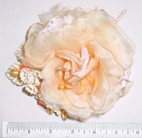 Rose with Lace and Forger Me Nots wedding flower for mother of the bride