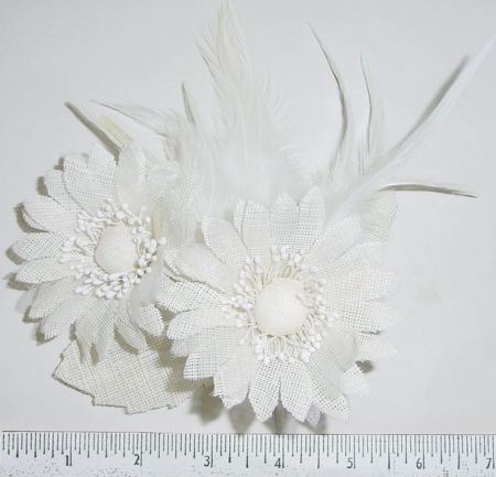 Course Weave Fabric Daisy by 2 with feathers