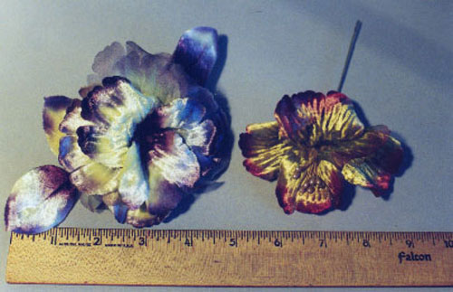 Flat Velvet Flowers With Peps